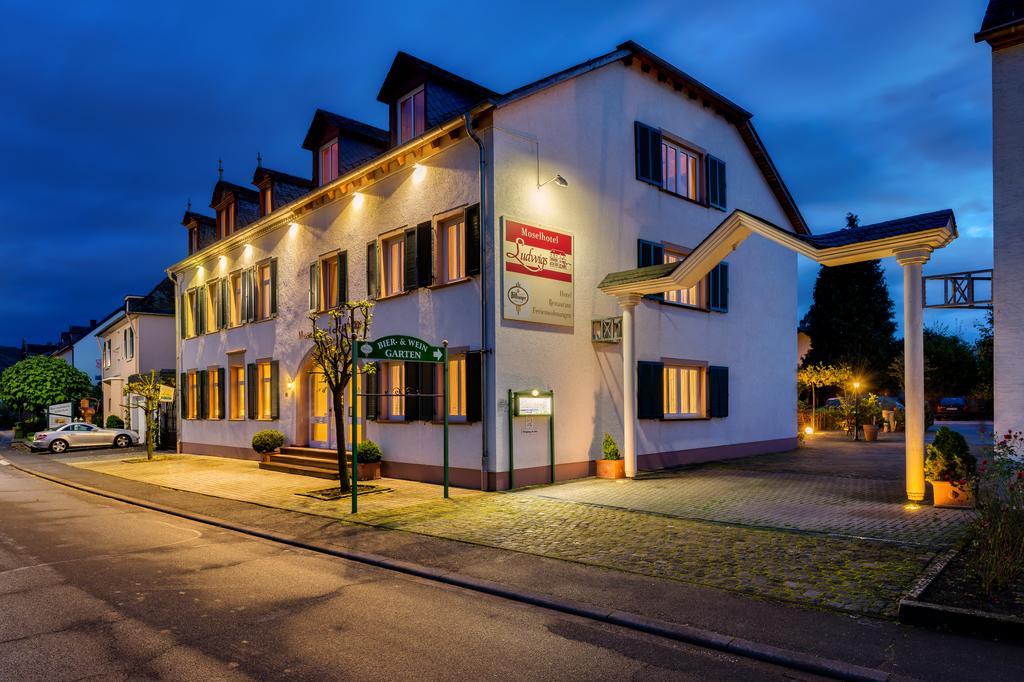 Moselhotel Ludwigs Kowerich Экстерьер фото