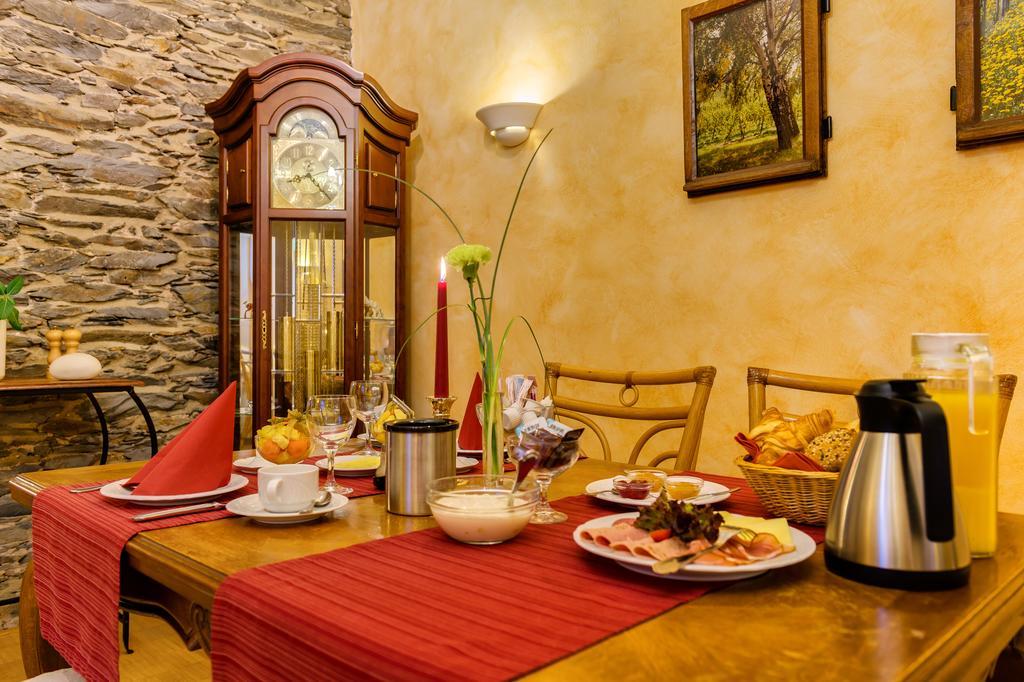 Moselhotel Ludwigs Kowerich Экстерьер фото