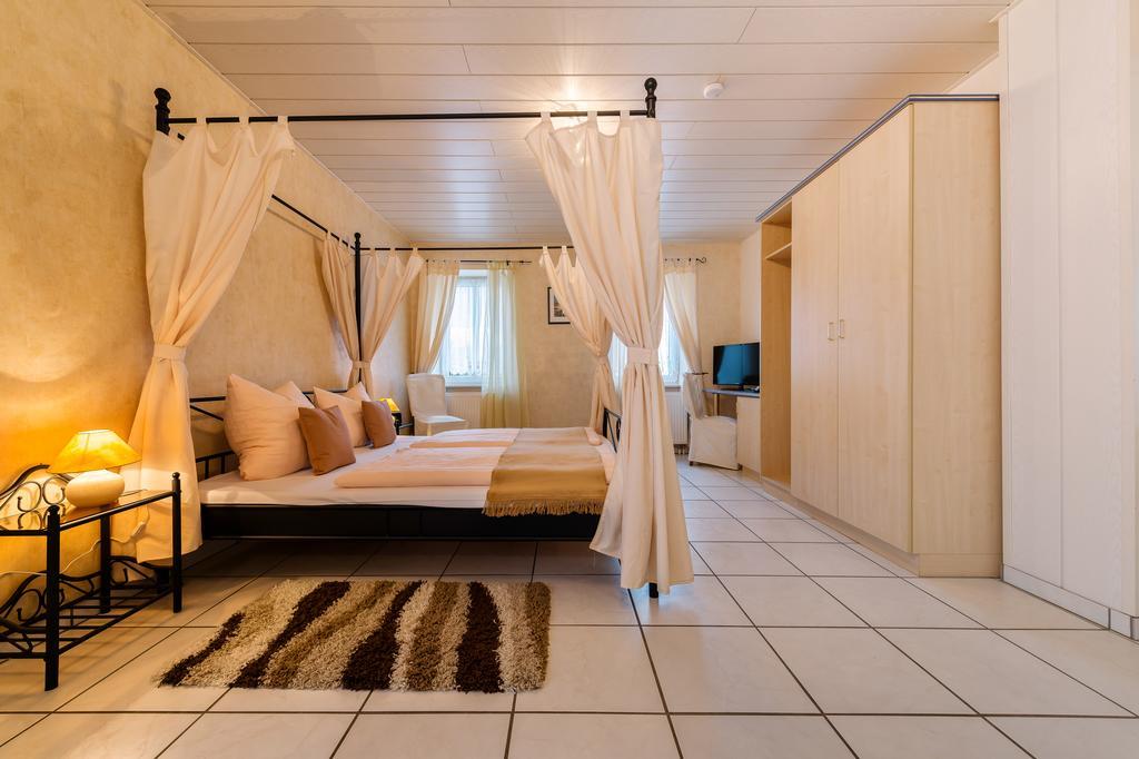 Moselhotel Ludwigs Kowerich Номер фото