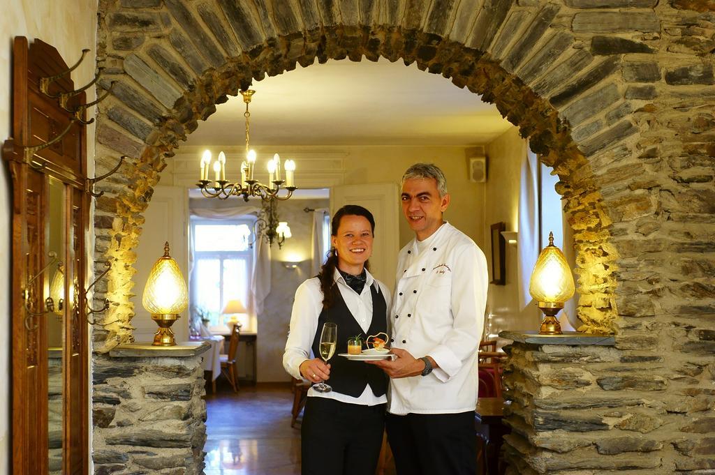 Moselhotel Ludwigs Kowerich Экстерьер фото